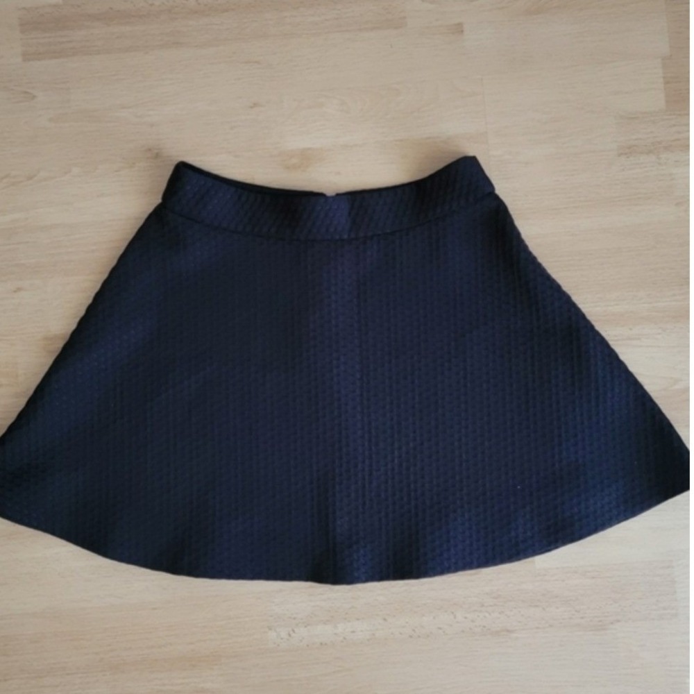 Banana Republic Black Textured A Line Skirt Size 8 Lined